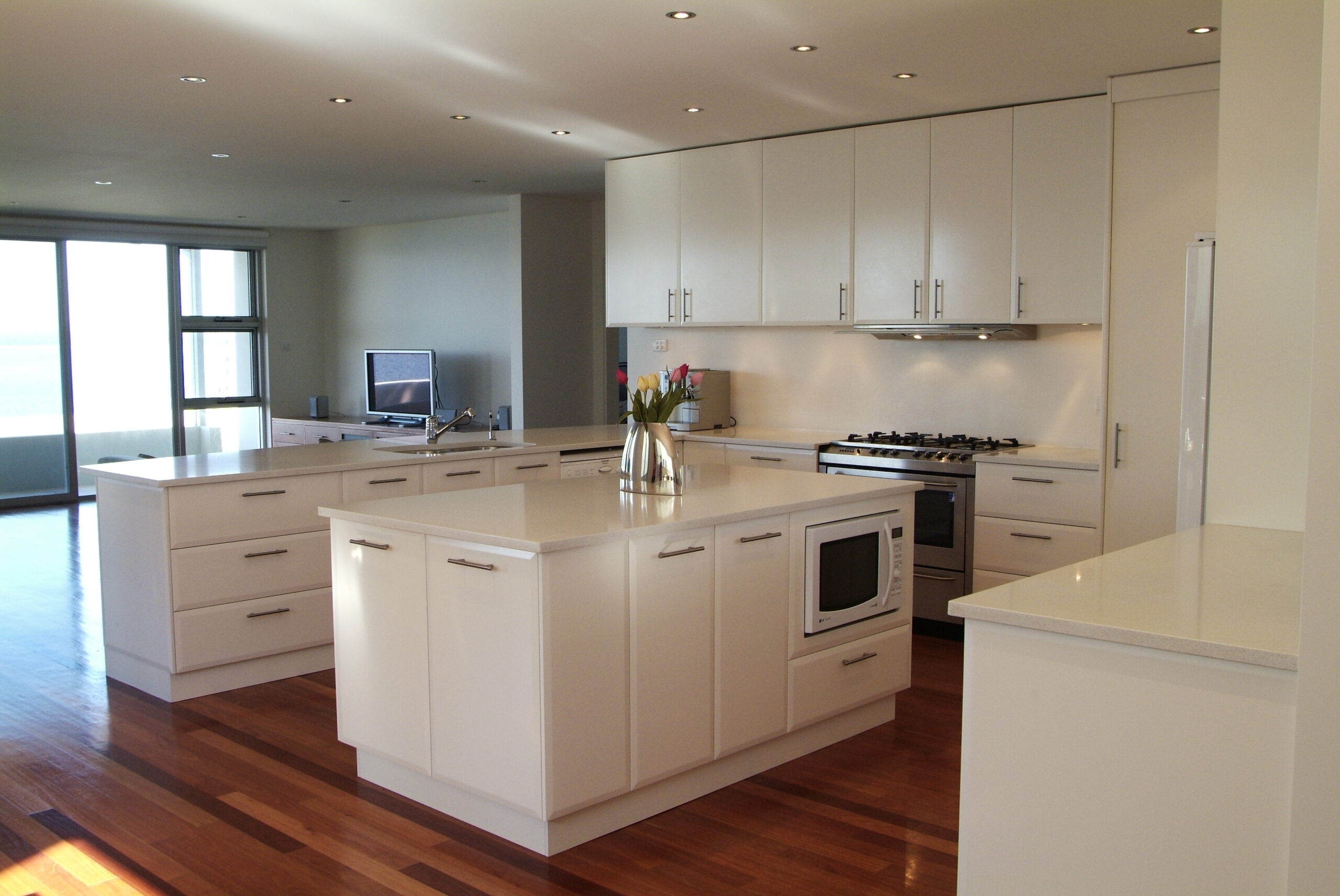 family kitchen.4